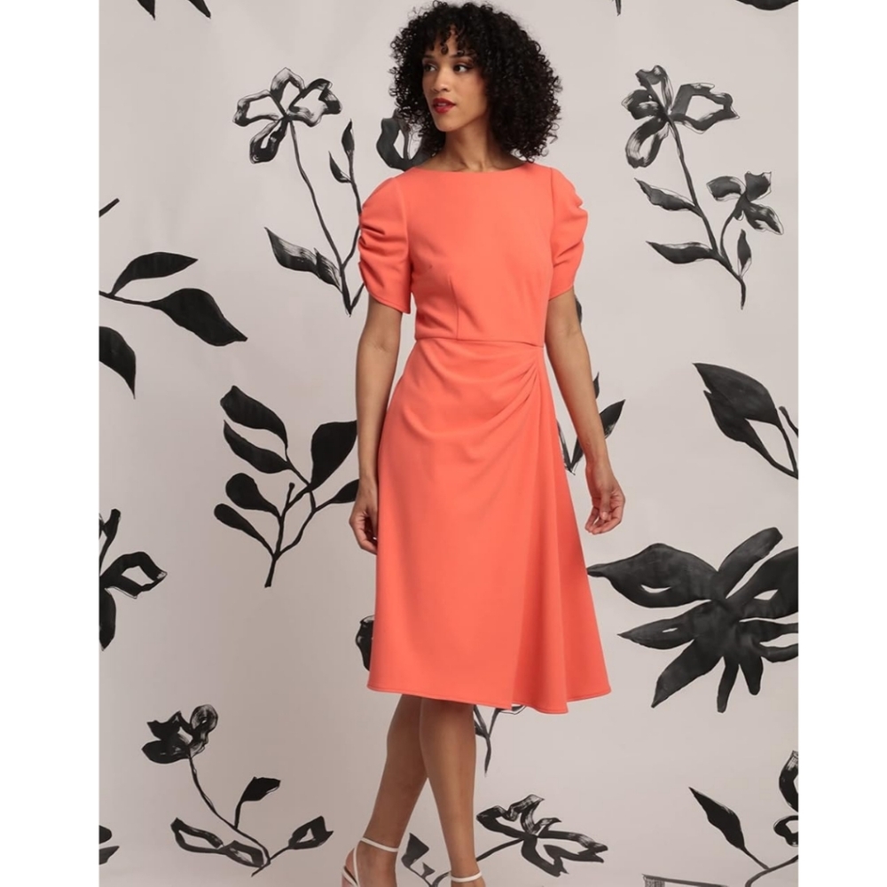 Maggy London Short Puff Sleeve Pleated A-Line Dress